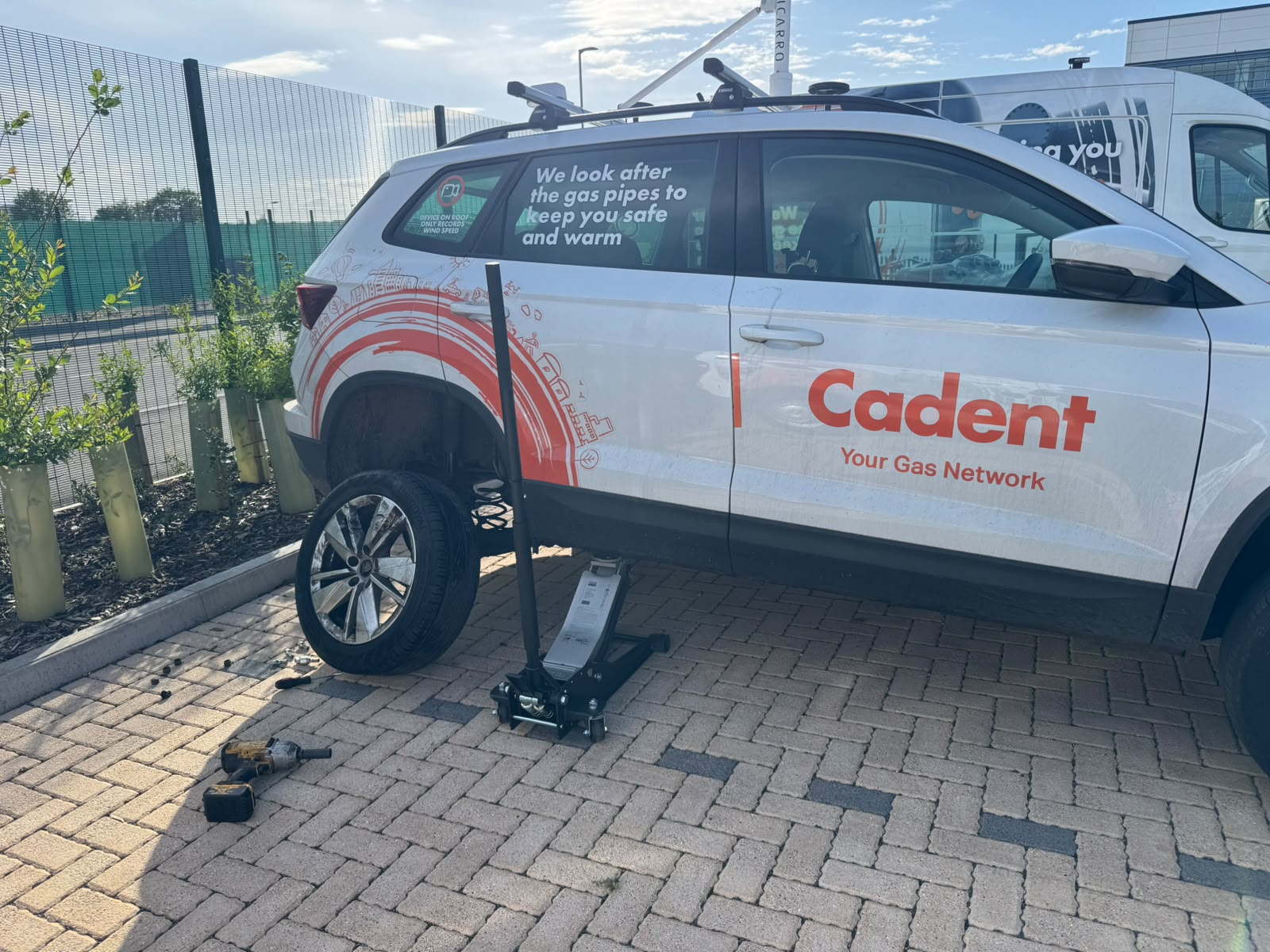 Fleet call-out replacing a tyre on a Cadent utility vehicle